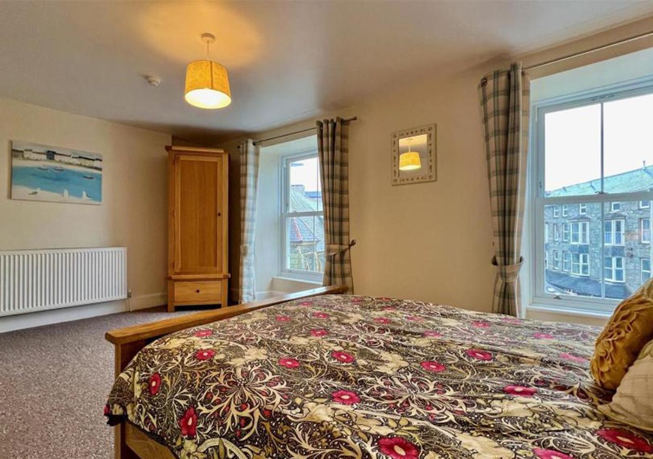 Luxury 4 Bedroom Seaside Apartment - Glan Y Werydd House バーマス エクステリア 写真