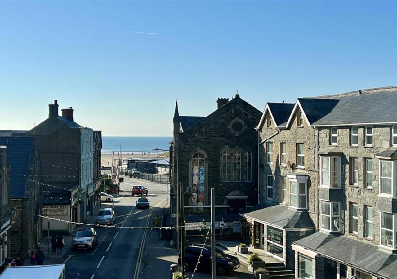 Luxury 4 Bedroom Seaside Apartment - Glan Y Werydd House バーマス エクステリア 写真
